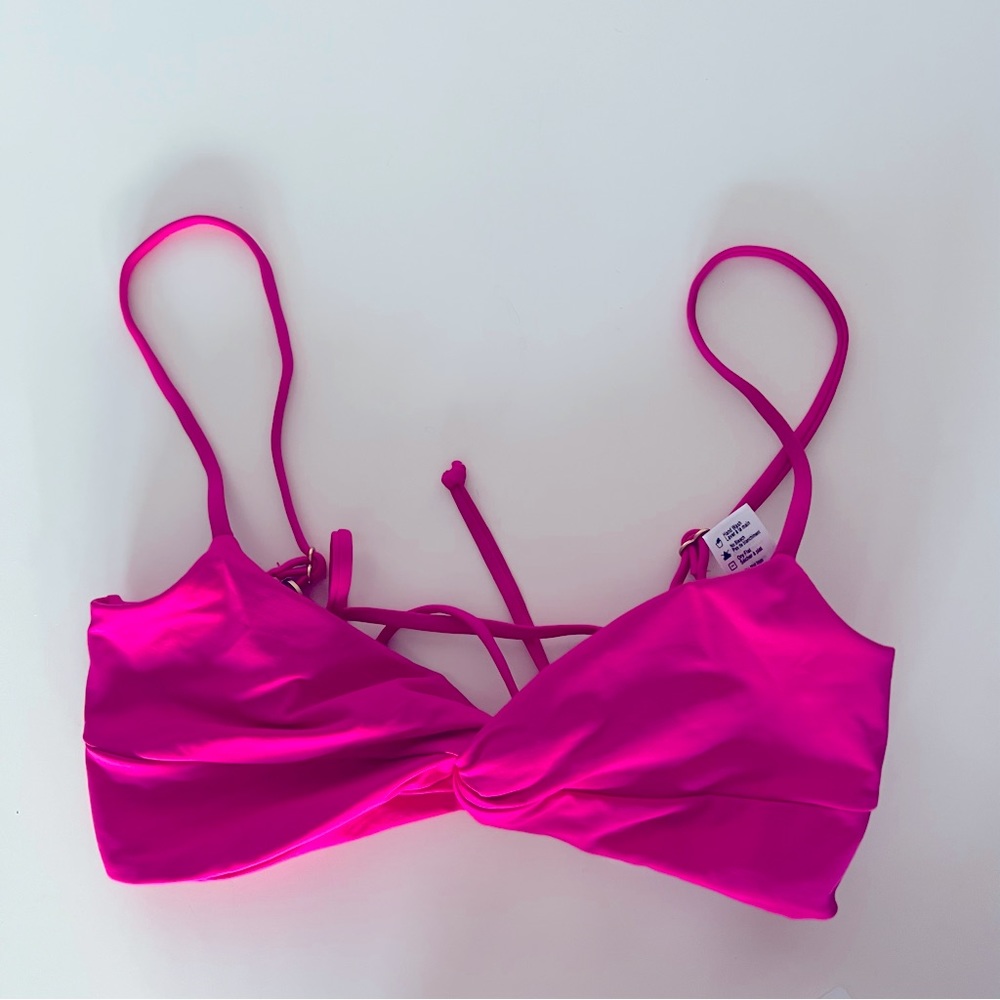 Revolve L*Space Ringo Bikini Top in Hot Pink Size L